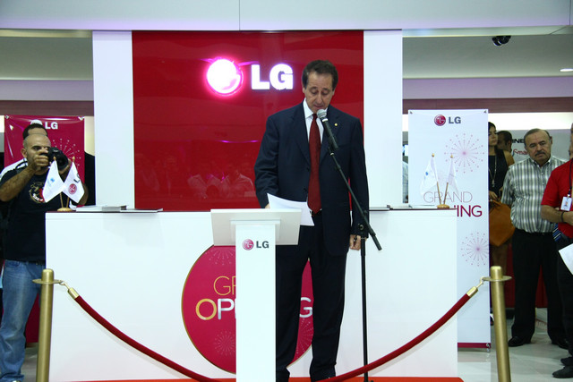 Opening of the largest LG brand shop